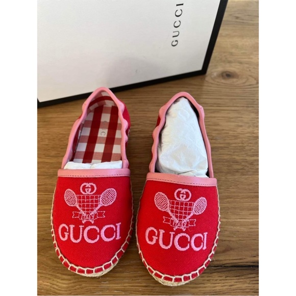 Gucci kids loafers size 10. Brand new in box - Picture 3 of 4